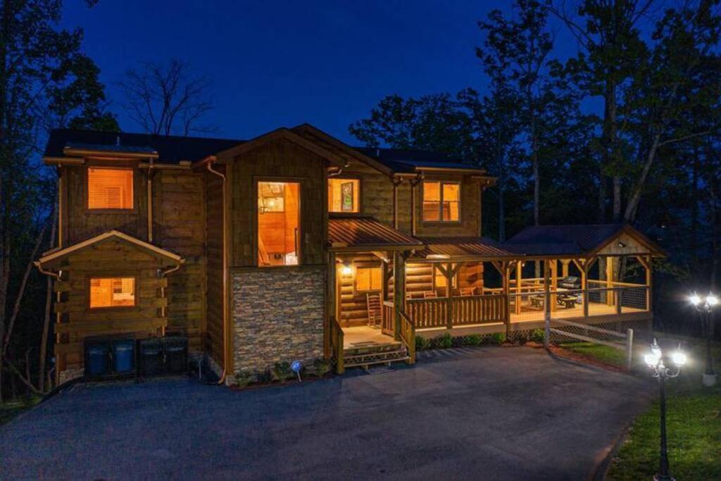 The Appalachian - Your Pigeon Forge Dream Cabin Сев'єрвілл Екстер'єр фото